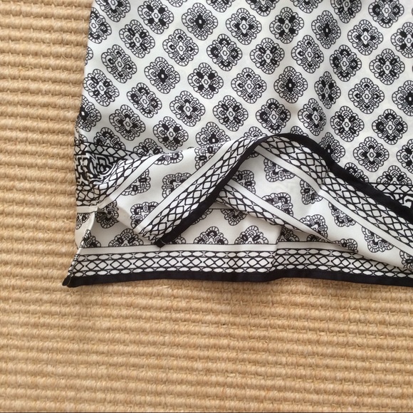 Talbots Black and White Sleeveless Top - Size LP - Picture 9 of 13